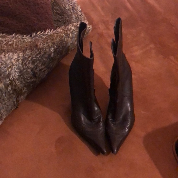 Nine West boots - Picture 2 of 8